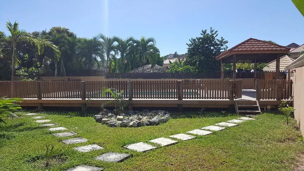 Apartment Apt 12, Executive Suites Ja - Palms Enfield Jamaica