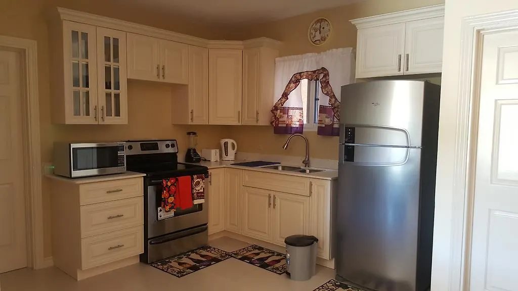 Apartment Apt 12, Executive Suites Ja - Palms Enfield