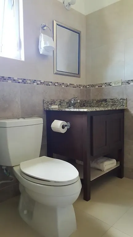 Apt 12, Executive Suites Ja - Palms Enfield Apartment