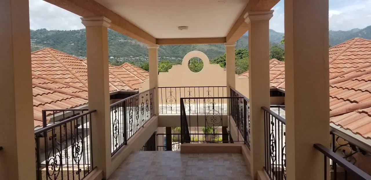 Apartment Apt 12, Executive Suites Ja - Palms Enfield