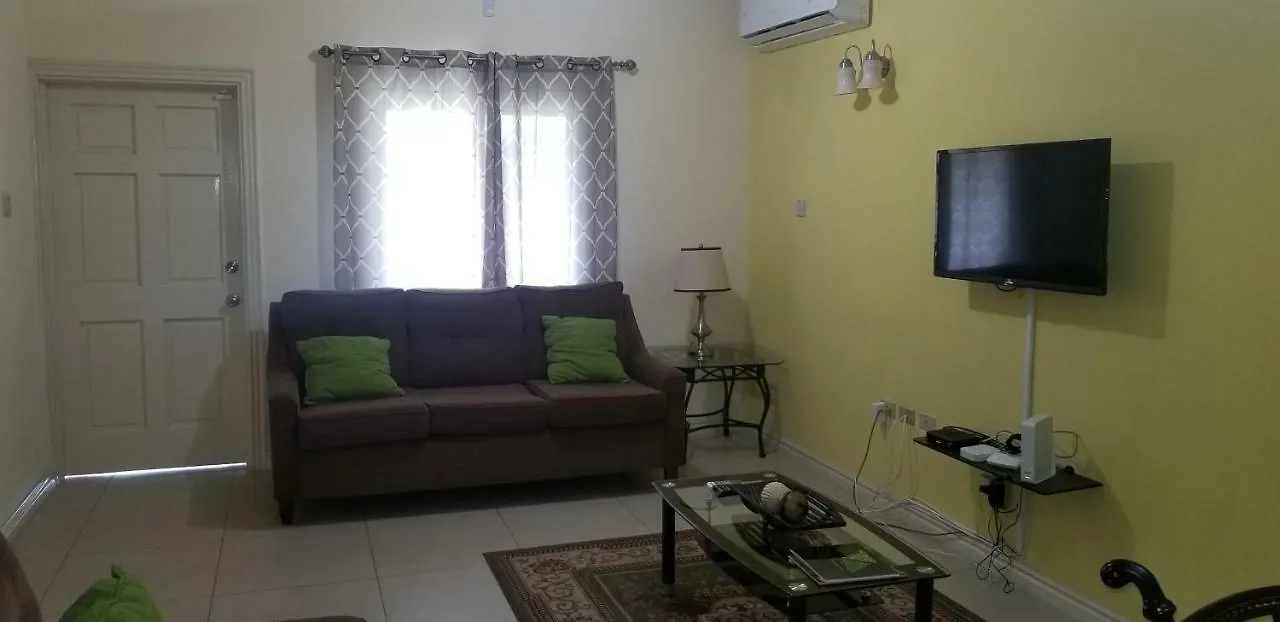 Apt 12, Executive Suites Ja - Palms Enfield Apartment